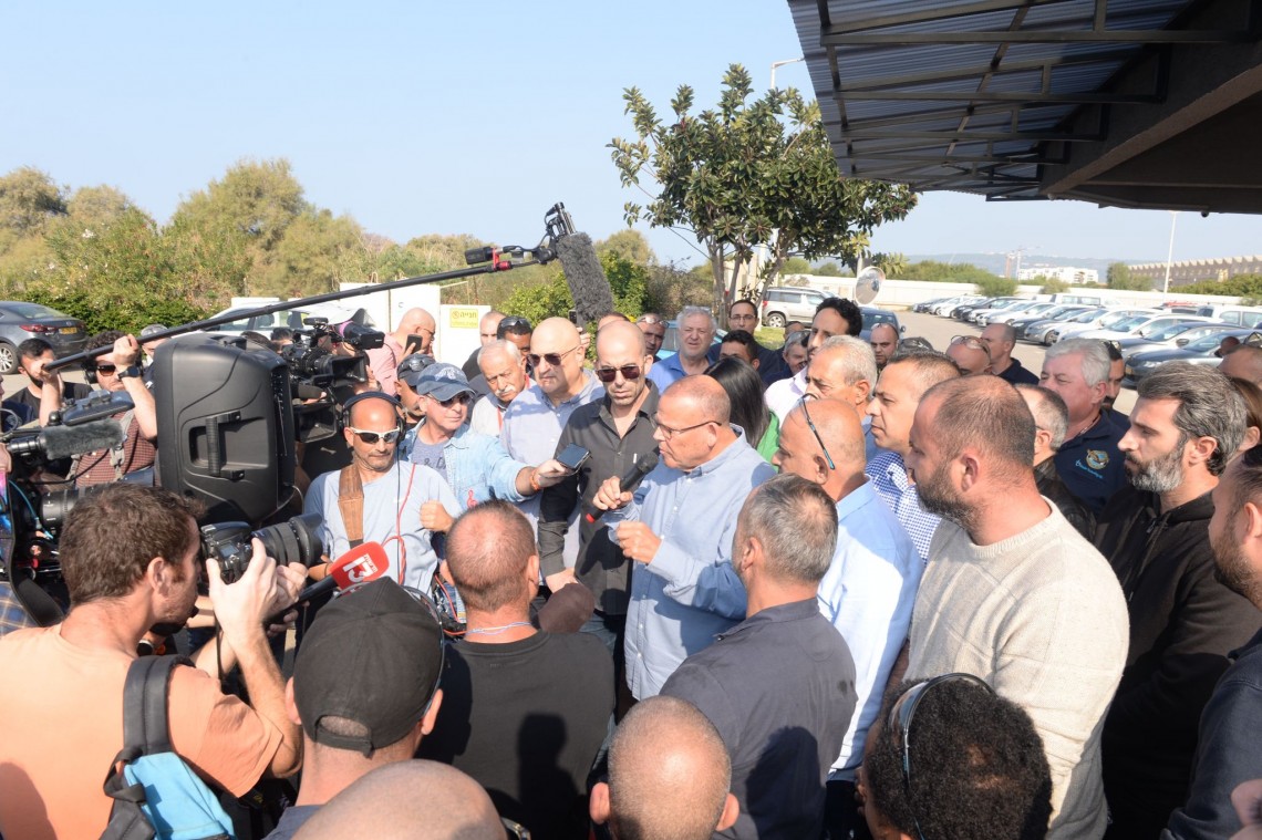 יו"ר ההסתדרות במפעל "טכנולוגיות להבים"