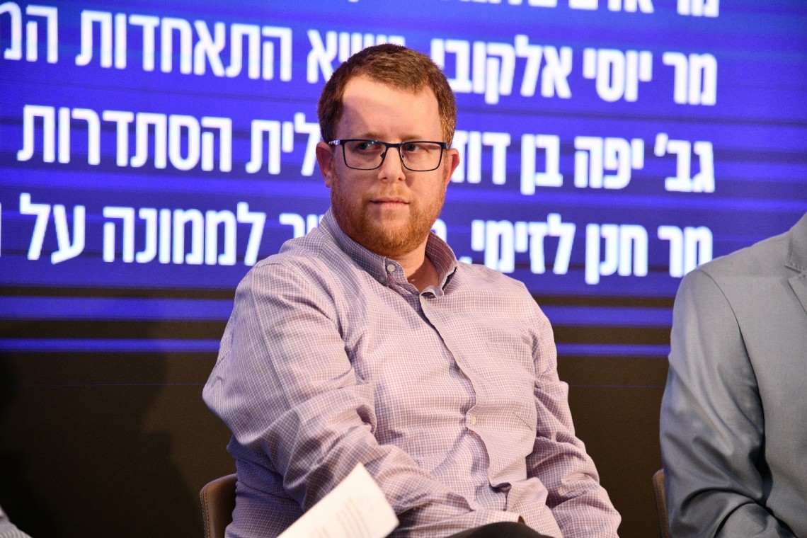 אדם בלומנברג, מנכ"ל האגף לאיגוד מקצועי וסמנכ"ל כלכלה ומדיניות בהסתדרות, צילום ארן דולב