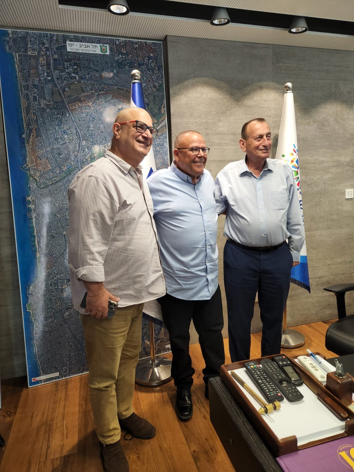 יו"ר ההסתדרות וסגנו אבי יחזקאל בביקור אצל ראש עיריית ת"א רון חולדאי