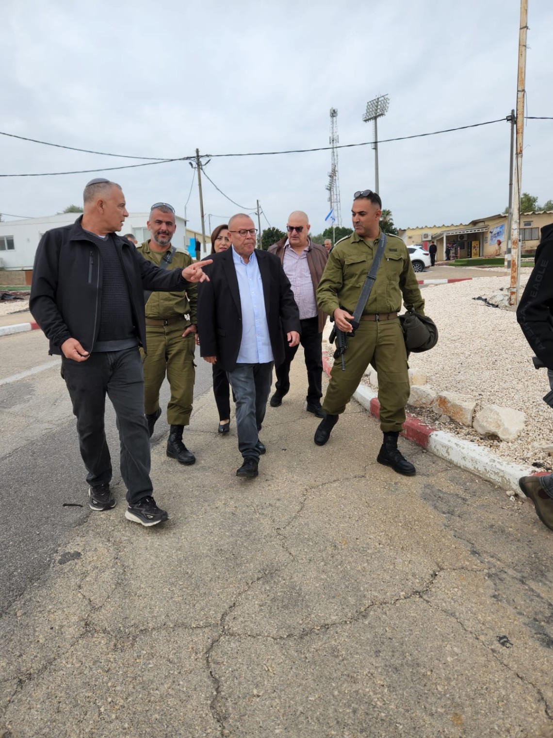 יו"ר ההסתדרות וצצות בביקור בבסיס מצל"ח