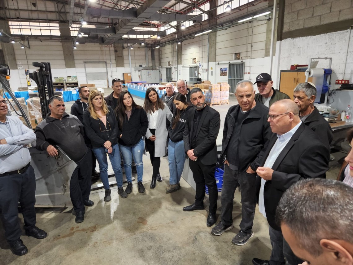 יו"ר ההסתדרות וצצות בביקור בבסיס מצל"ח