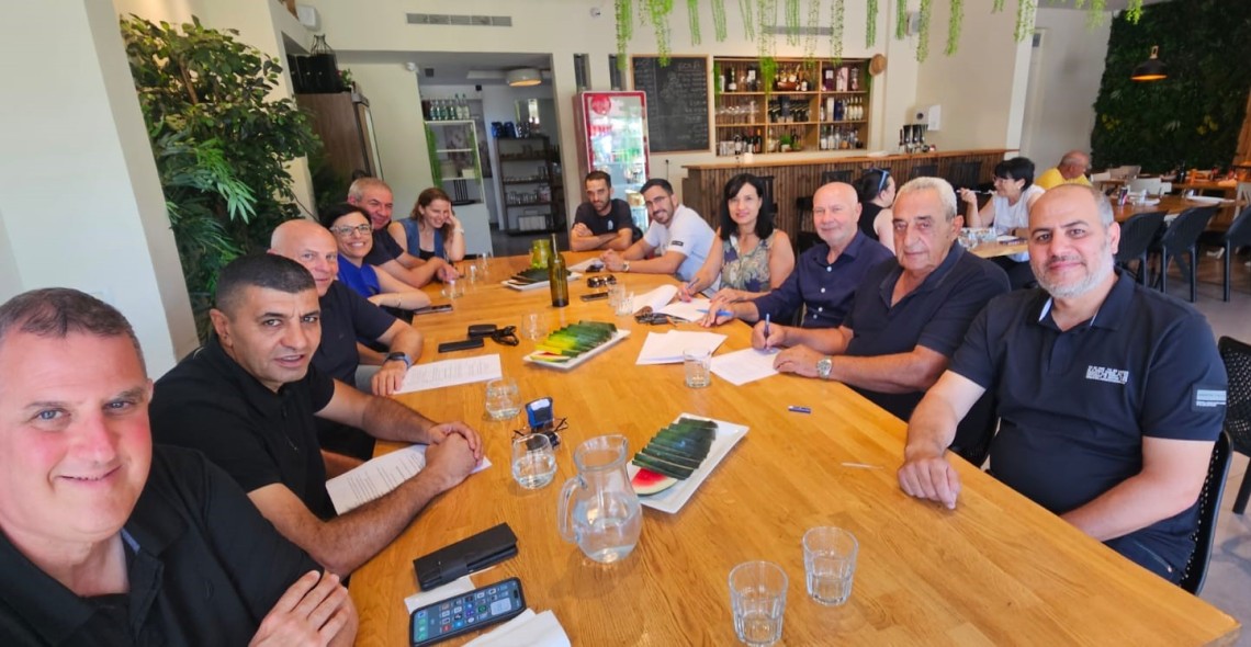 חתימת הסכם ברמד