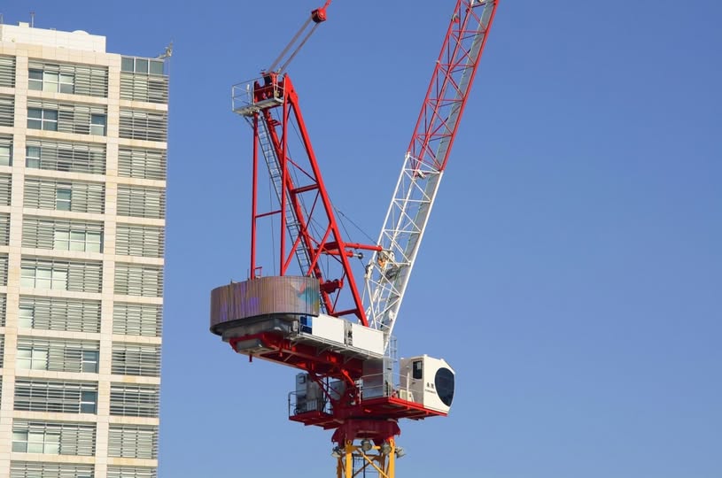 בעקבות פניית ההסתדרות לביה"ד: חברה תשלם תוספת סיכון למנופאי המועסק על ידה